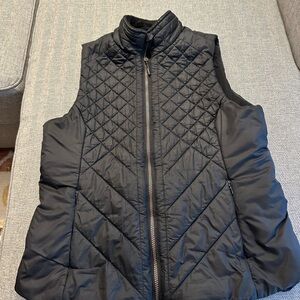 Women's Black Quilted Vest Mondetta